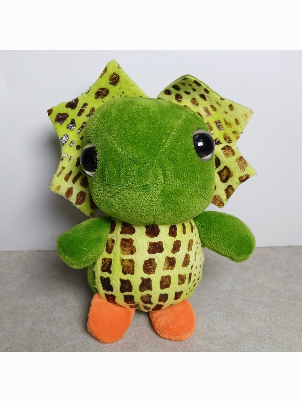 Tom's Toy Green Lizard Dinosaur 7" Plush Stuffed Animal Toy Cute Reptile